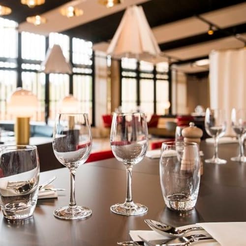 découvrez le casino joa saint-laurent : jeux, divertissements et restauration dans un cadre élégant pour une expérience unique près de chez vous.