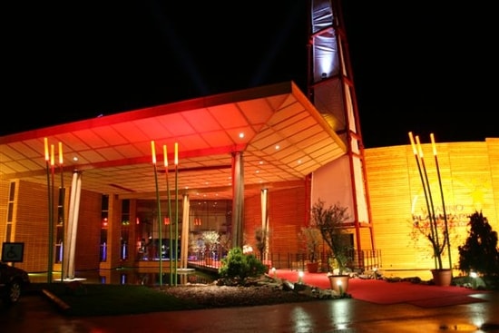 découvrez le casino magny : machines à sous, jeux de table, animations et espace détente pour une expérience de jeu unique à magny. divertissement et ambiance conviviale vous attendent !