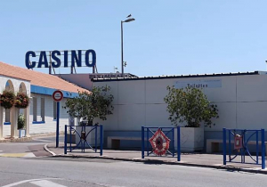 découvrez le casino st pierre, le guide complet du lieu incontournable pour jeux, divertissement et soirées inoubliables à st pierre.