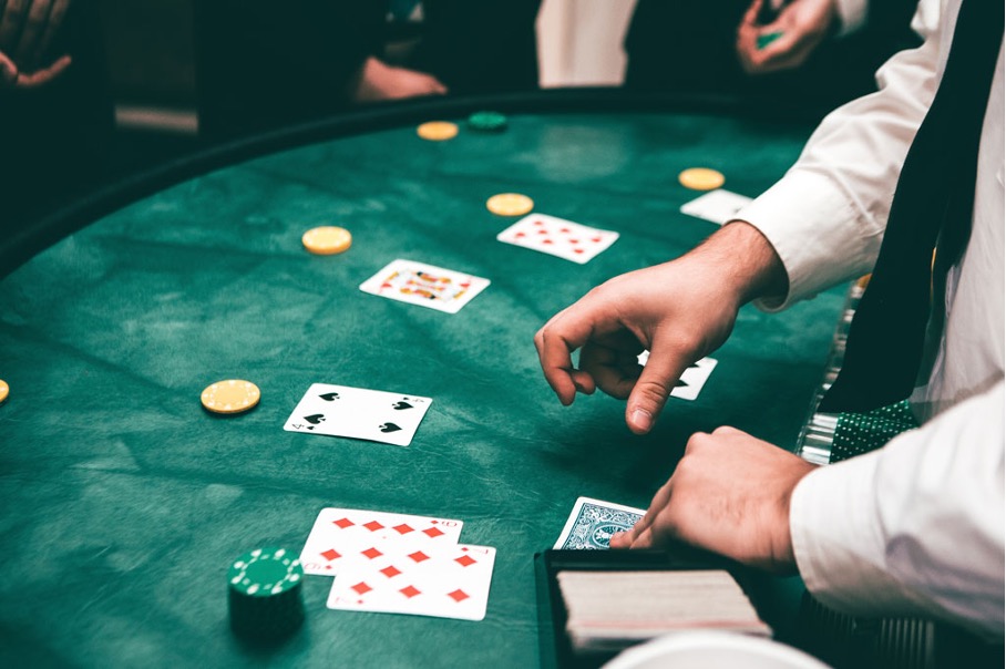 découvrez notre guide complet avant de jouer au casino : conseils, règles et astuces pour maximiser vos chances et profiter pleinement de votre expérience de jeu.