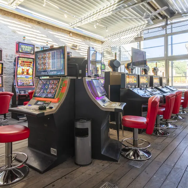 découvrez casino cassis essentiel, votre destination privilégiée pour des courses rapides et pratiques avec une large sélection de produits incontournables.